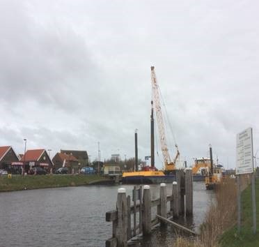 Plaatsen buispalen Burgervlotbrug