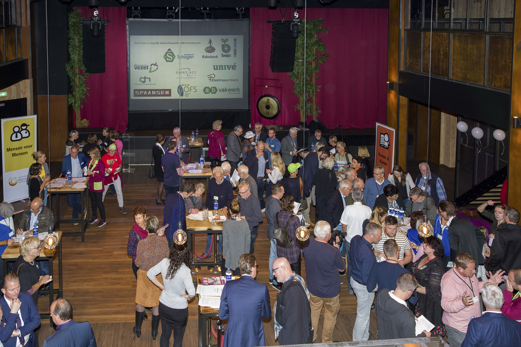 Beursvloer Schager Uitdaging in Regius College Schagen