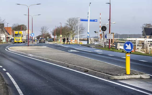 N9: kruispunten in Sint Maartensvlotbrug en Burgervlotbrug worden veiliger