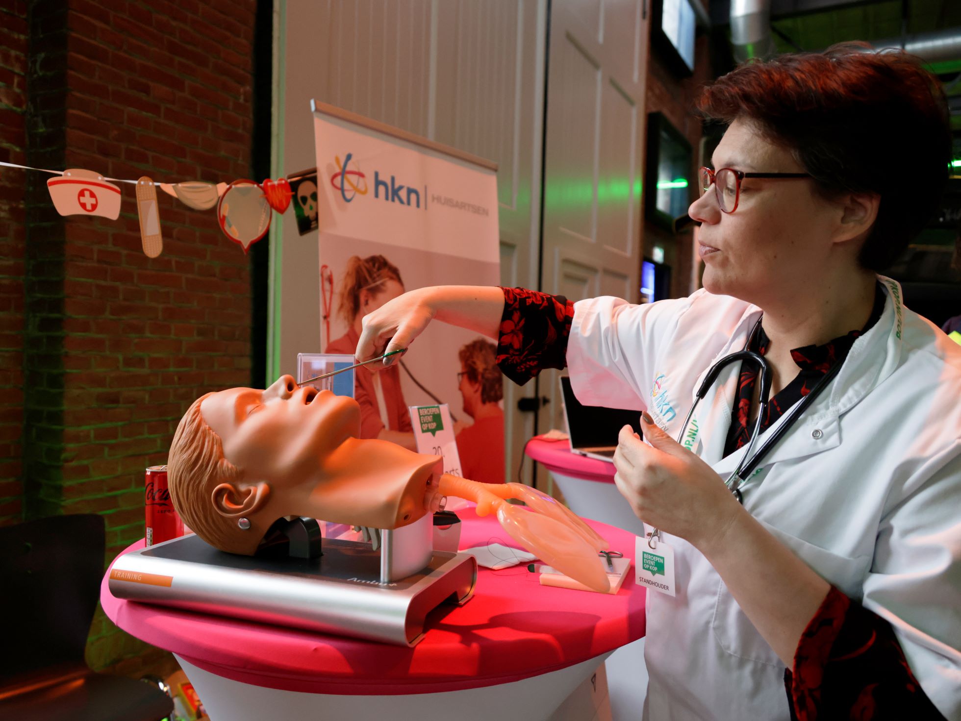 Ruim 50 organisaties promoten meer dan 80 diverse beroepen tijdens derde editie van het OpKop Beroepenevent