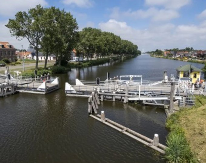 Vlotbruggen vlotten niet - Brief OFS aan Gedeputeerde Staten